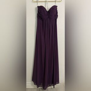 Elegant Purple Women's strapless ball gown- Size 12